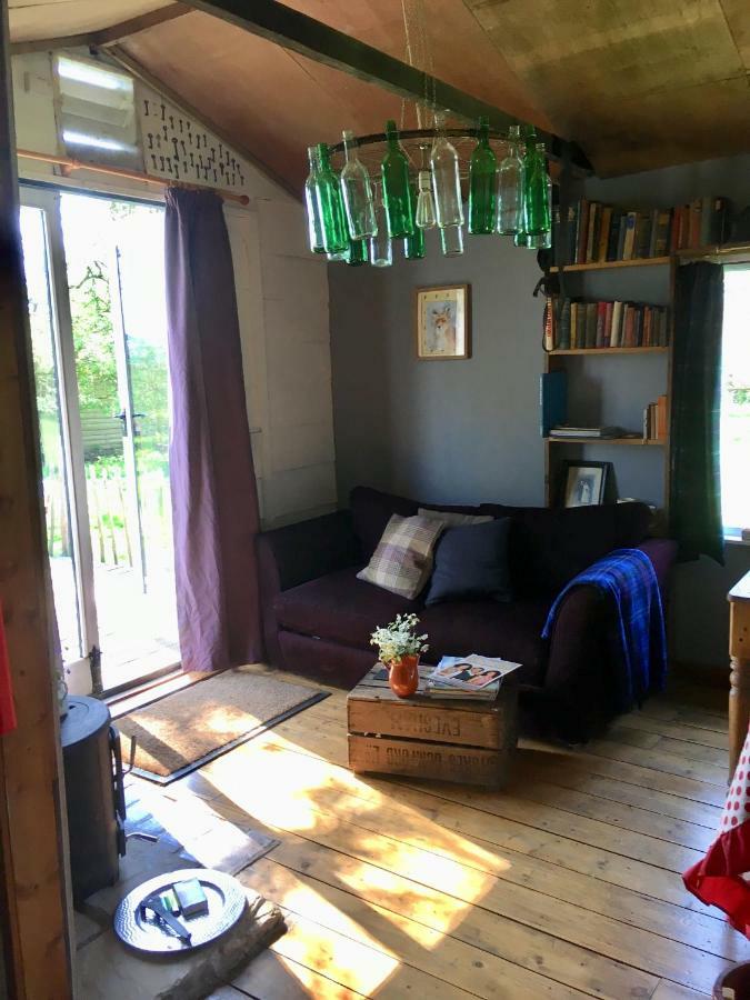 The Old Apple Shed Cosy Heated Cottage In A Meadow Close To The Charming Village Of Bethersden Ashford  Exterior foto