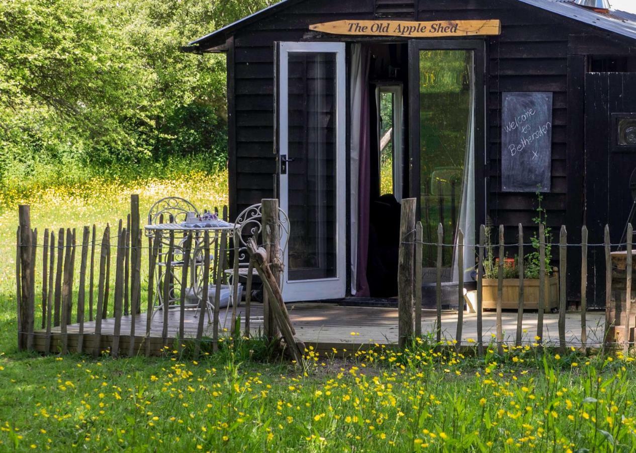 The Old Apple Shed Cosy Heated Cottage In A Meadow Close To The Charming Village Of Bethersden Ashford  Exterior foto